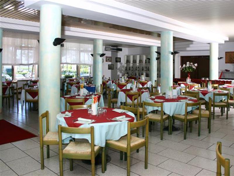 Hotel Aldebaran Lido di Jesolo Esterno foto