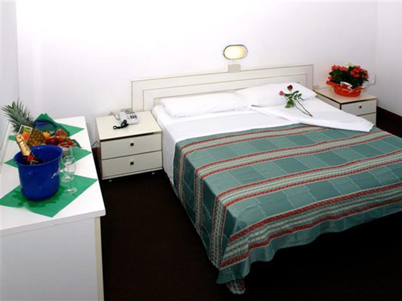 Hotel Aldebaran Lido di Jesolo Esterno foto