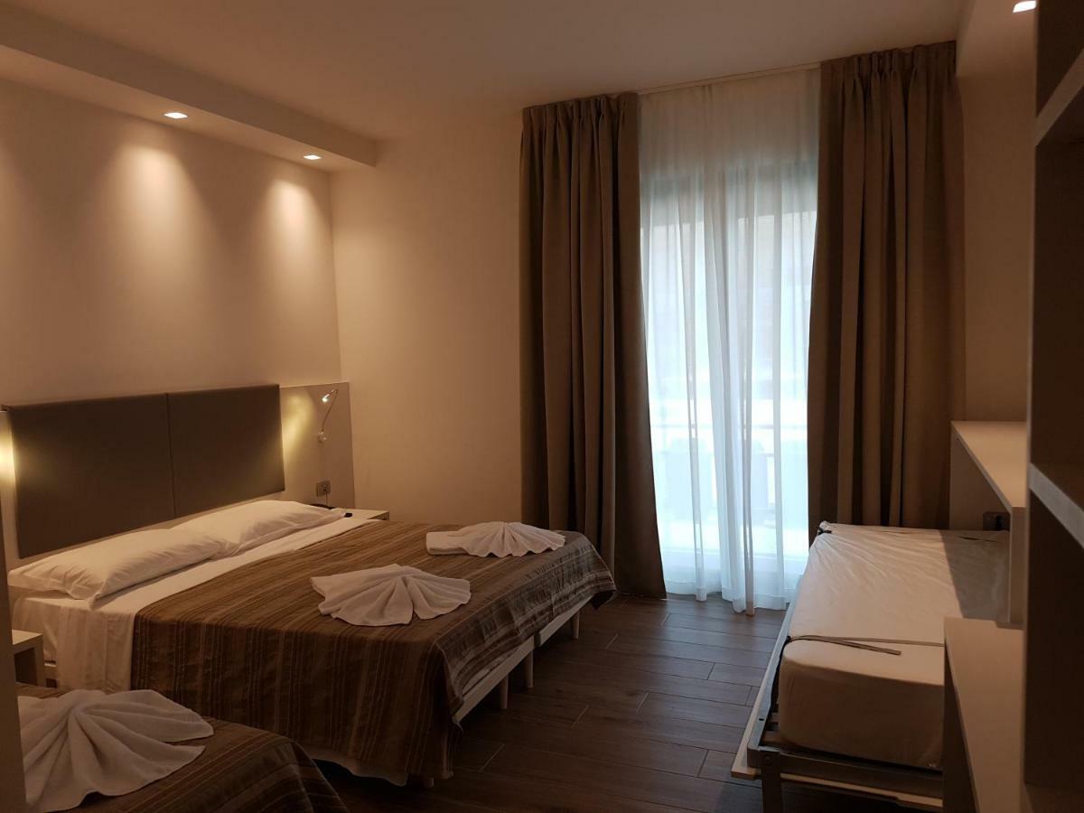 Hotel Aldebaran Lido di Jesolo Esterno foto
